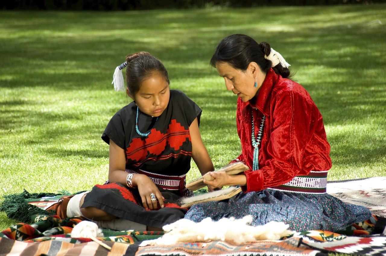 elder-and-student-learning-about-culture